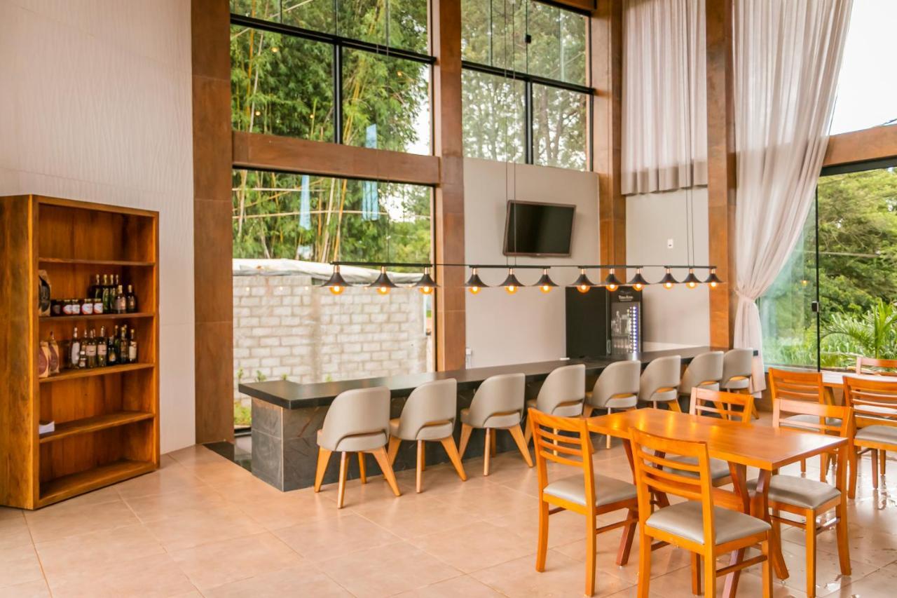 Pousada E Restaurante Terra Rossa São José do Rio Pardo Exterior foto
